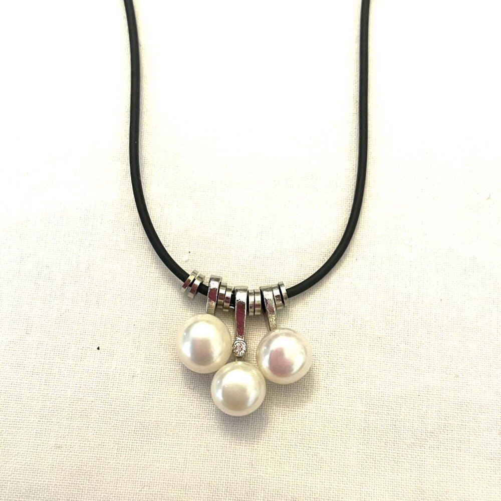 Handmade 18" Choker Necklace w/Extension 3 Imitation Pearls Black Vinyl Rope